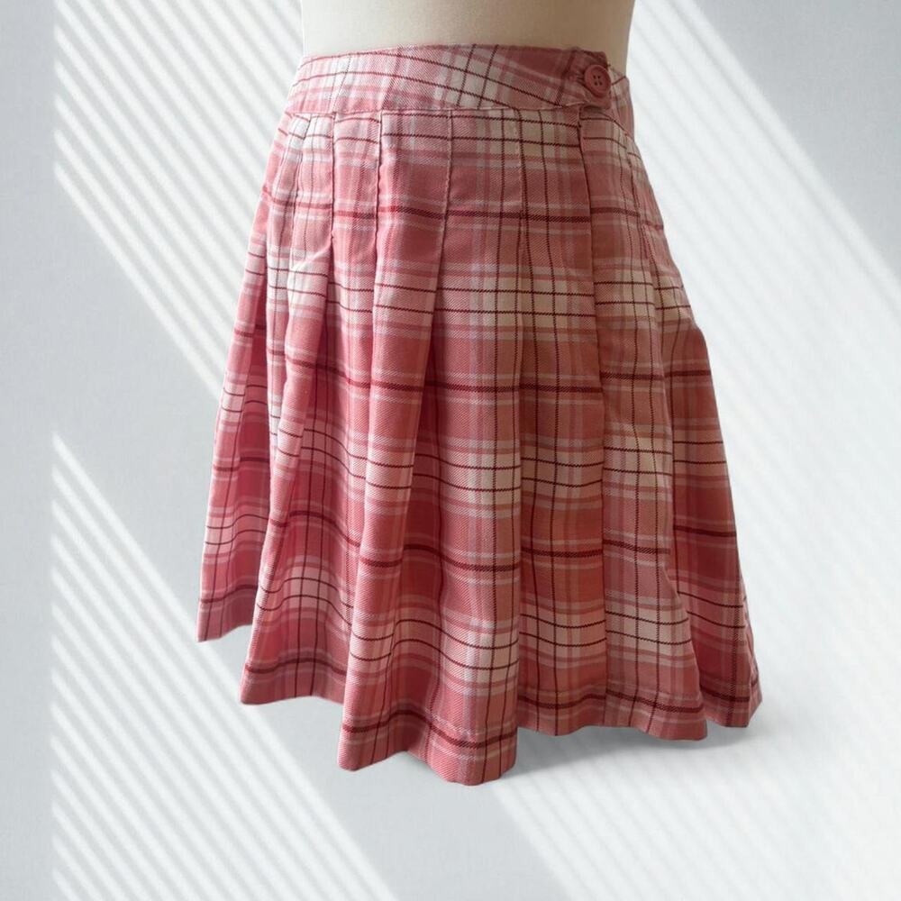 Cute pink plaid mini skirt